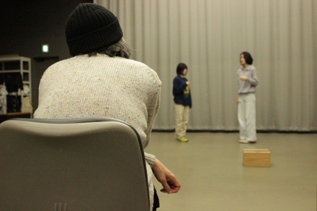 『皿の上の見えない人間 Invisible woman on the plate』稽古場の様子